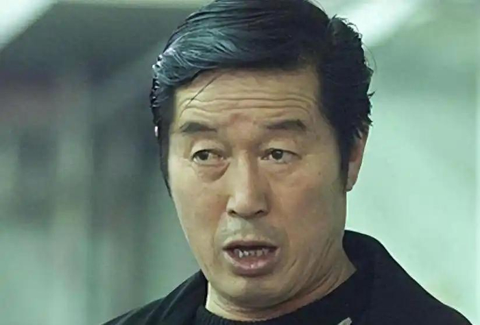 世界杯直播入口合集-“体坛败类”马俊仁有多狠？逼队员集体切阑尾，还亲自为女队员打禁药|马家军|世界大学生运动会|曲云霞|田径比赛|藏獒_新浪体育_新浪新闻