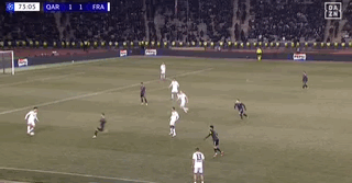 世界杯官方平台下载-法兰克福2-3遭卡拉巴赫读秒绝杀被提前淘汰，卡米洛-杜兰梅开二度