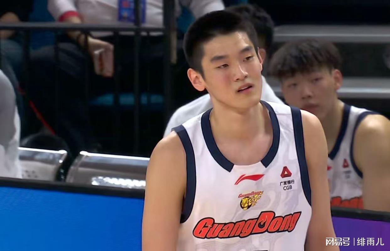 世界杯高清平台-朱芳雨赌对了！崔永熙正式请战，力保广东队躺进总决赛！