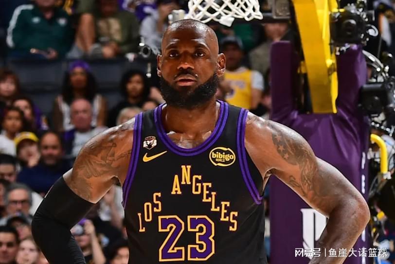 世界杯app下载-NBA最新排名出炉！湖人两队锁定季后赛，火箭能争第5，骑士送温暖