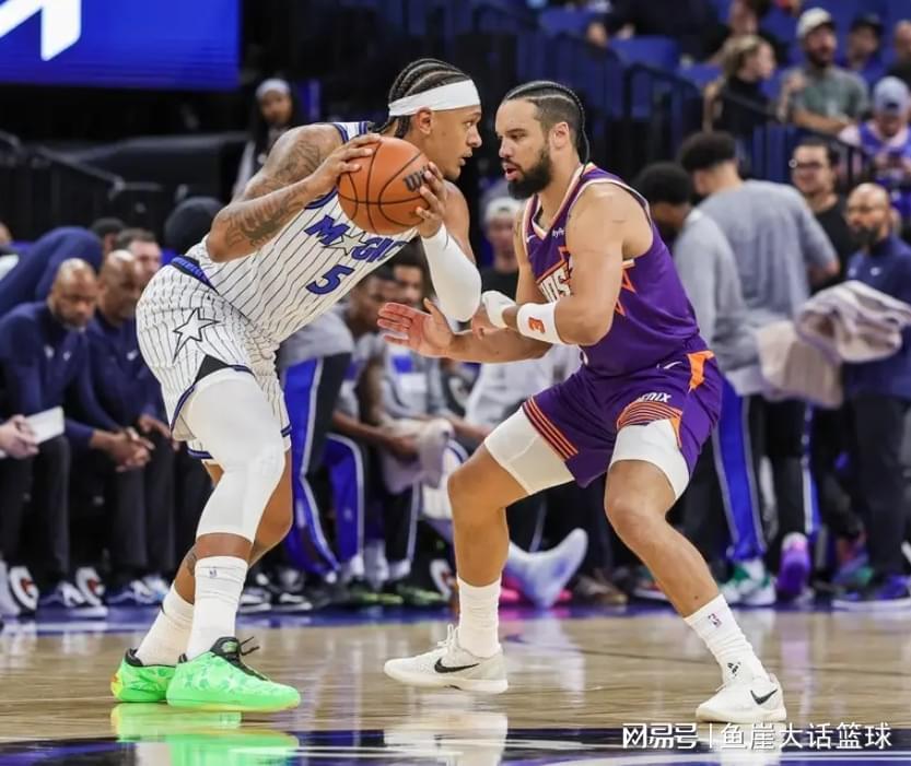 世界杯app下载-NBA最新排名出炉！湖人两队锁定季后赛，火箭能争第5，骑士送温暖